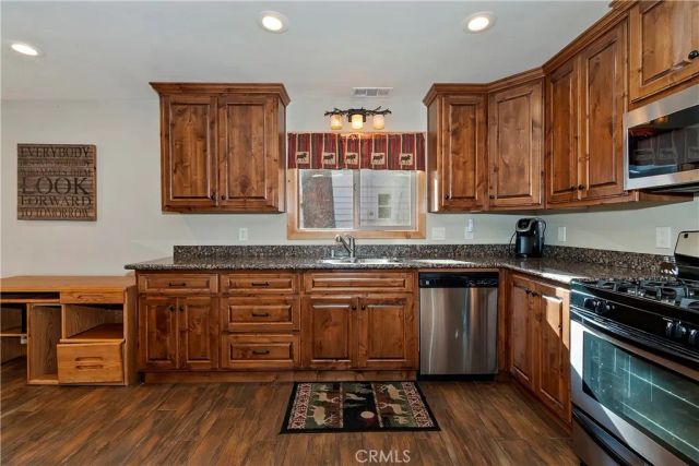 750 Elm Street, Big Bear Lake, CA 92315