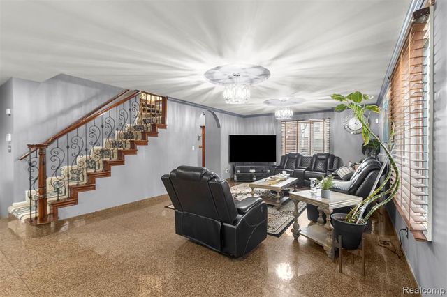 7718 Steadman Street, Dearborn, MI 48126