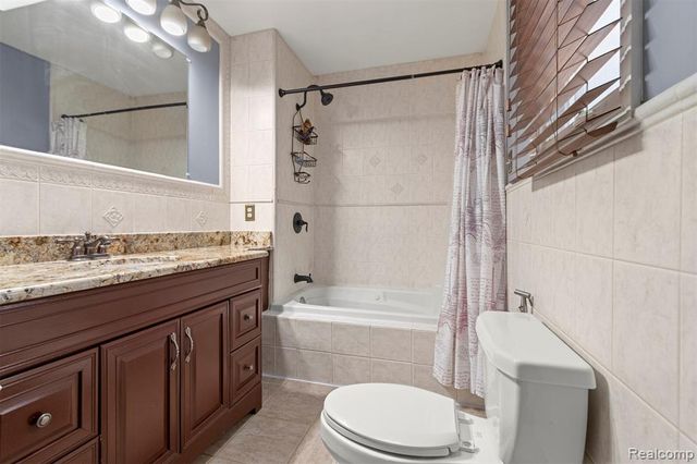 7718 Steadman Street, Dearborn, MI 48126