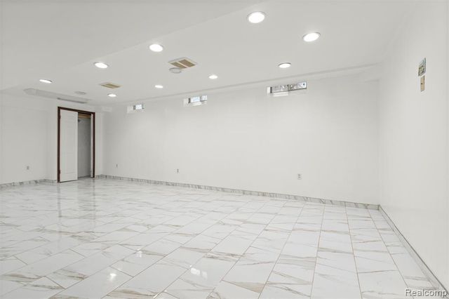 7718 Steadman Street, Dearborn, MI 48126