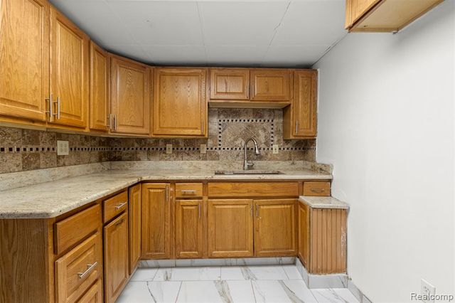 7718 Steadman Street, Dearborn, MI 48126