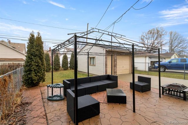 7718 Steadman Street, Dearborn, MI 48126