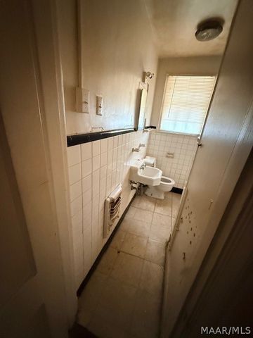 1 Courtland Drive, Montgomery, AL 36105