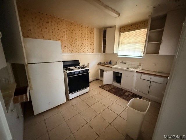 1 Courtland Drive, Montgomery, AL 36105