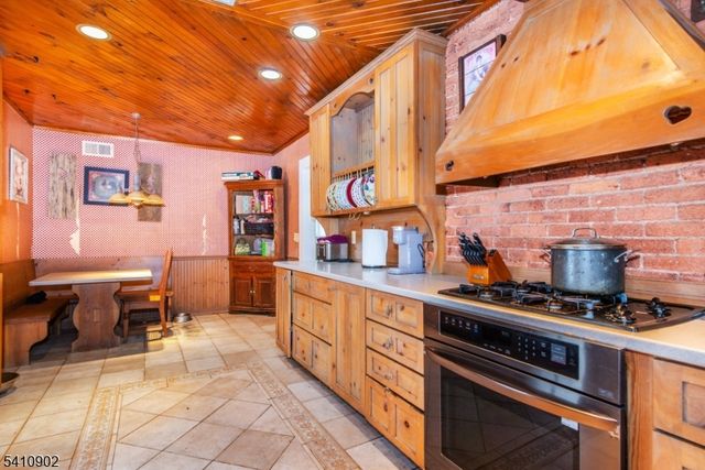 1635 Union Valley Rd, West Milford Twp., NJ 07480