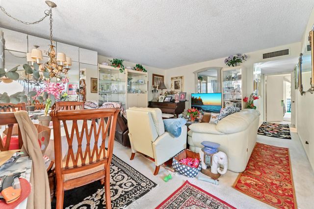 862 Normandy R, Delray Beach, FL 33484