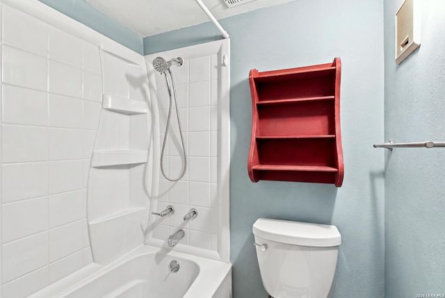 11610 Vance Jackson Rd Apt 202, San Antonio, TX 78230
