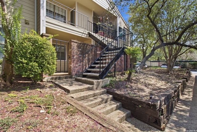 11610 Vance Jackson Rd Apt 202, San Antonio, TX 78230