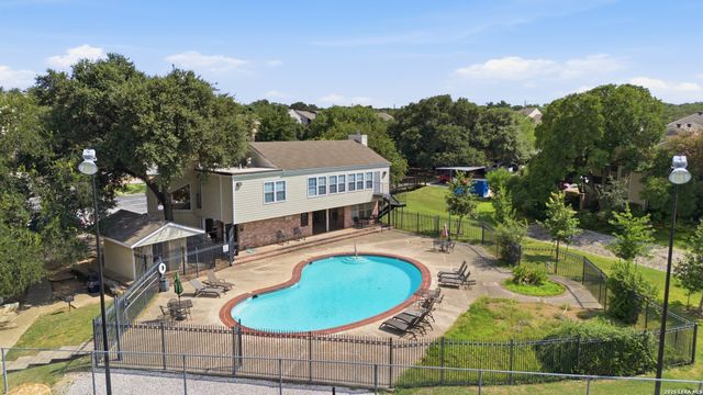 11610 Vance Jackson Rd Apt 202, San Antonio, TX 78230