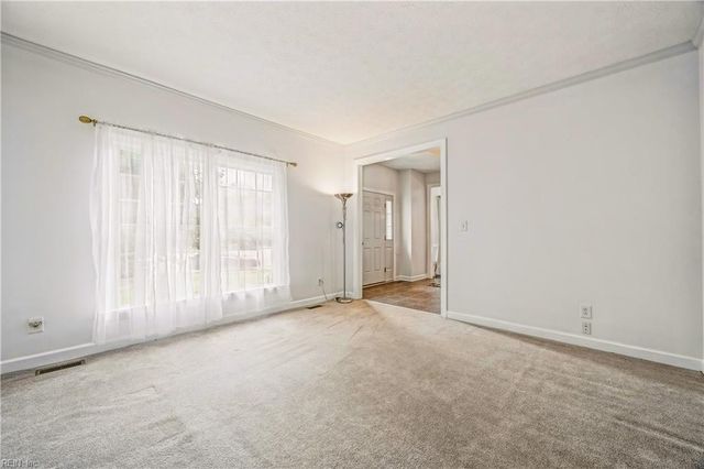 117 Benjamins CT, Seaford, VA 23696