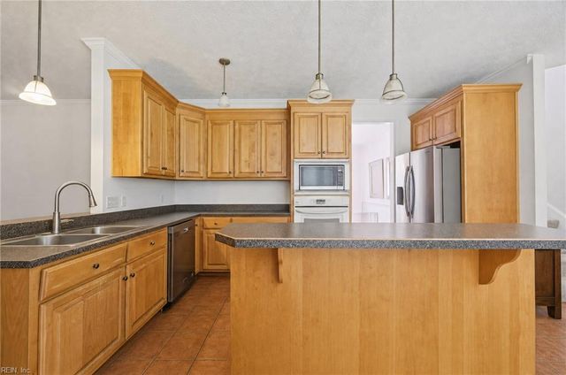 117 Benjamins CT, Seaford, VA 23696