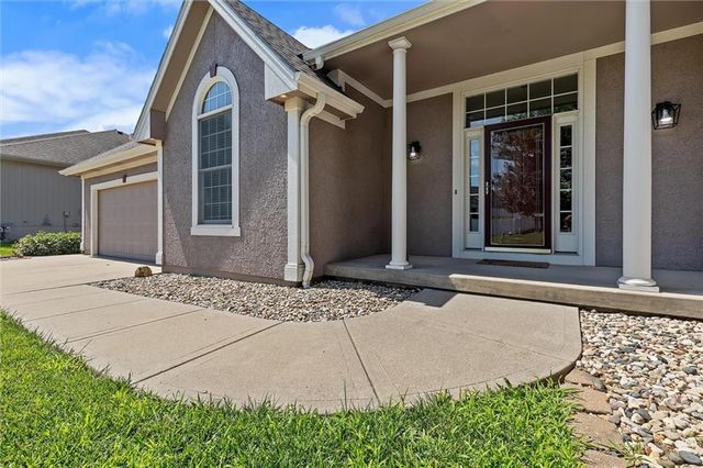 2113 Bradford Place, Excelsior Springs, MO 64024