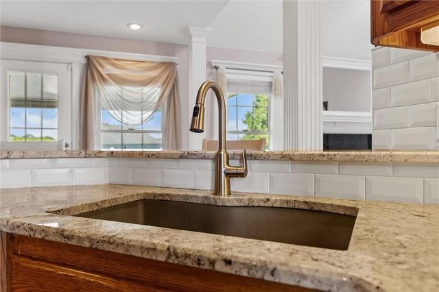2113 Bradford Place, Excelsior Springs, MO 64024