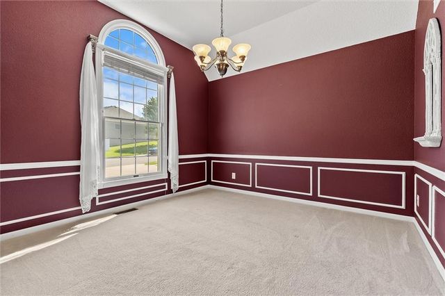 2113 Bradford Place, Excelsior Springs, MO 64024