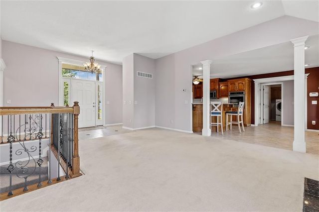 2113 Bradford Place, Excelsior Springs, MO 64024