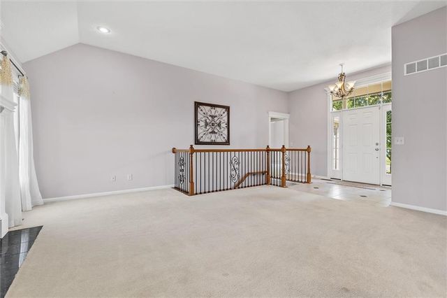 2113 Bradford Place, Excelsior Springs, MO 64024