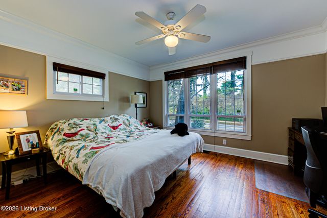 2468 Grinstead Dr, Louisville, KY 40204