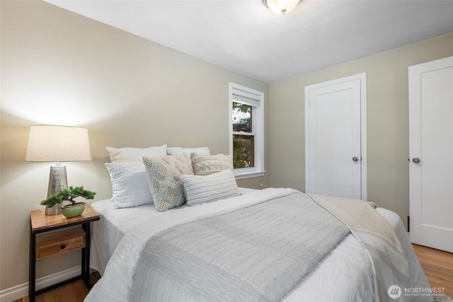 3741 SW 106th Street, Seattle, WA 98146