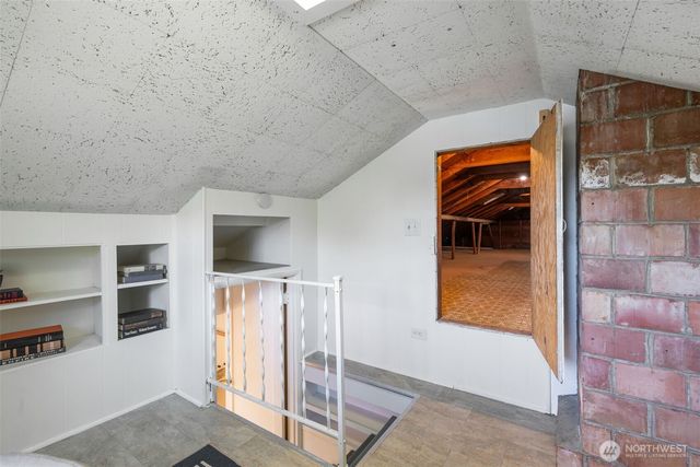 3741 SW 106th Street, Seattle, WA 98146