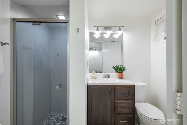 3741 SW 106th Street, Seattle, WA 98146