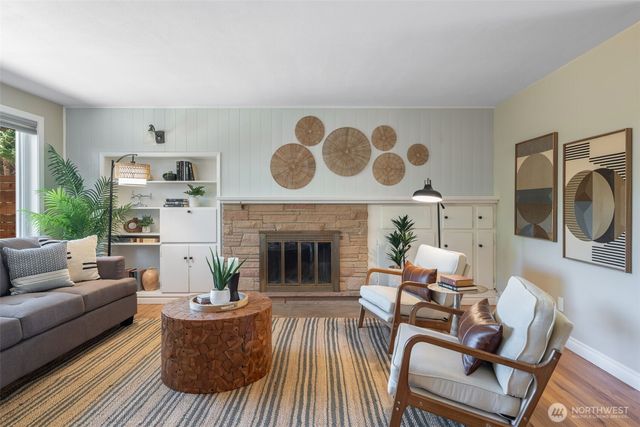 3741 SW 106th Street, Seattle, WA 98146