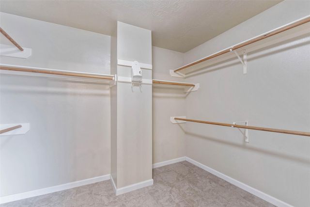 202 Mariner Cove Court, League City, TX 77573