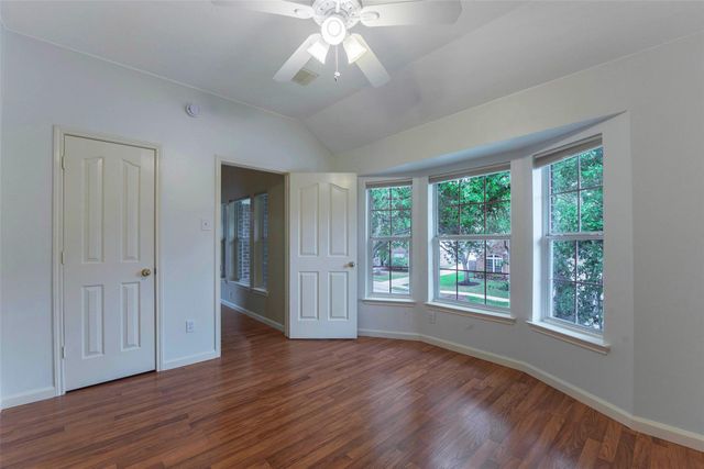 202 Mariner Cove Court, League City, TX 77573