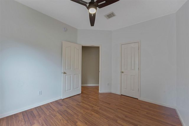 202 Mariner Cove Court, League City, TX 77573