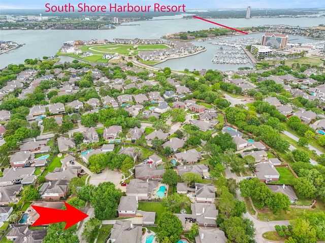 202 Mariner Cove Court, League City, TX 77573