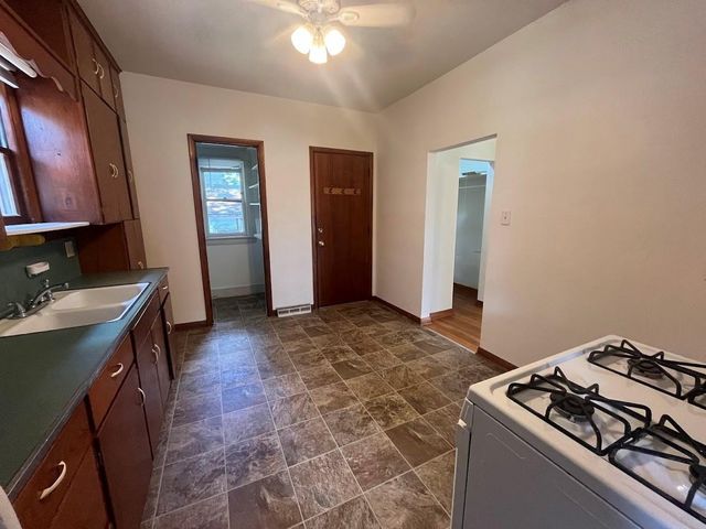 24 S 2nd Street, Madison, WI 53704