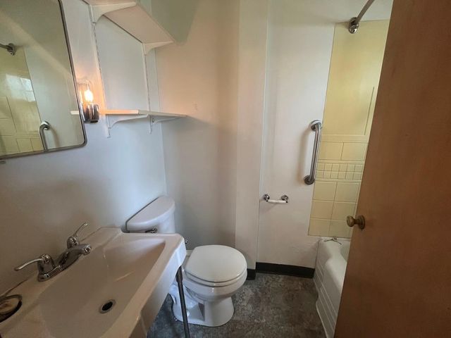 24 S 2nd Street, Madison, WI 53704