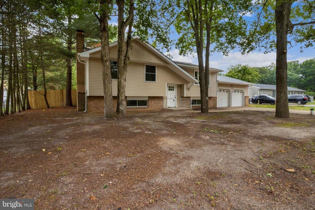 470 E TAUNTON AVENUE, West Berlin, NJ 08091
