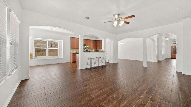 6439 Brimridge Lane, Houston, TX 77048