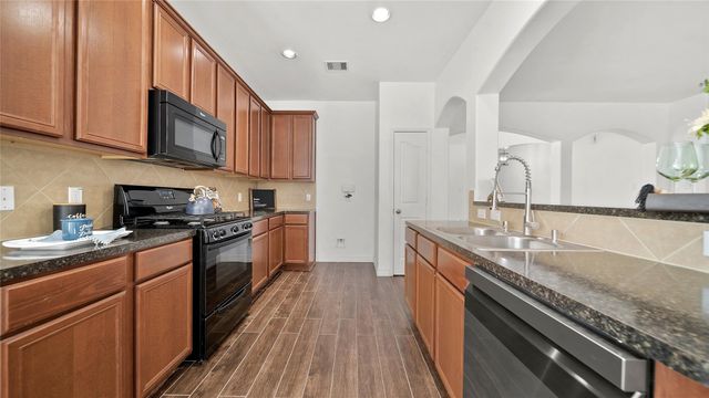 6439 Brimridge Lane, Houston, TX 77048