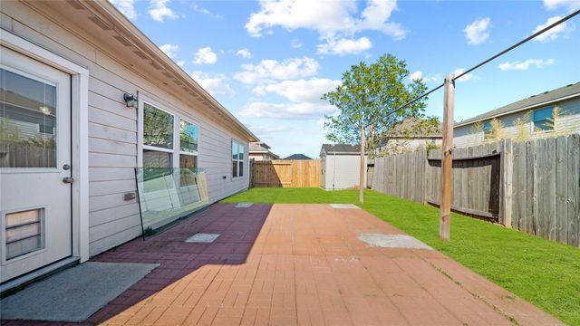 6439 Brimridge Lane, Houston, TX 77048