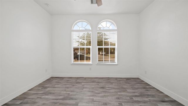 6439 Brimridge Lane, Houston, TX 77048
