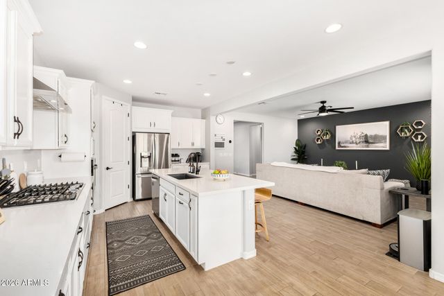 5074 N 185TH Avenue, Litchfield Park, AZ 85340