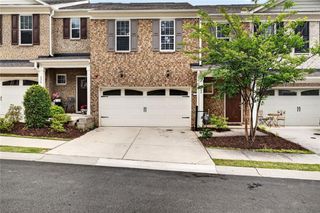 222 Holden Way, Woodstock, GA 30189