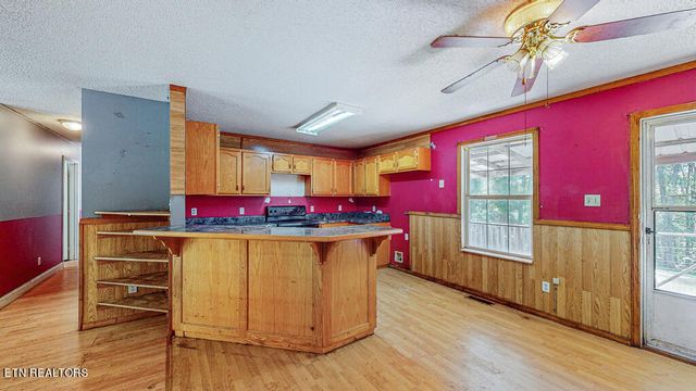 2732 Cherry Fork Rd, Helenwood, TN 37755
