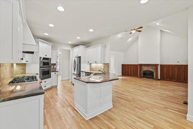 14622 Banner Lava Cap Rd, Nevada City, CA 95959