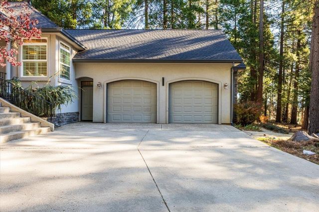 14622 Banner Lava Cap Rd, Nevada City, CA 95959