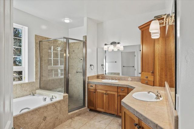 14622 Banner Lava Cap Rd, Nevada City, CA 95959