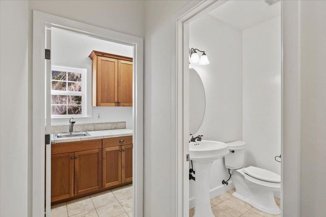 14622 Banner Lava Cap Rd, Nevada City, CA 95959