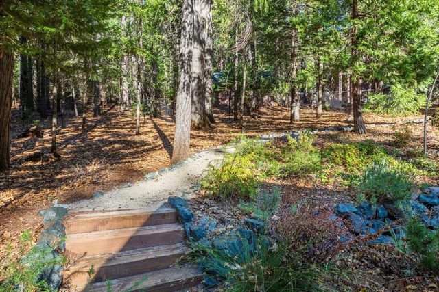 14622 Banner Lava Cap Rd, Nevada City, CA 95959