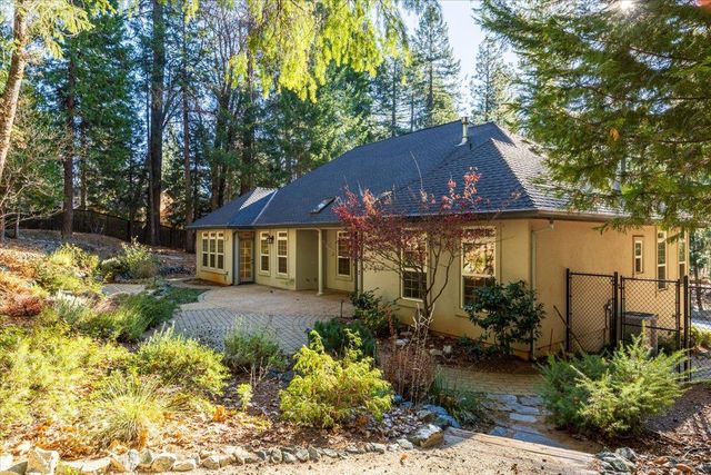 14622 Banner Lava Cap Rd, Nevada City, CA 95959