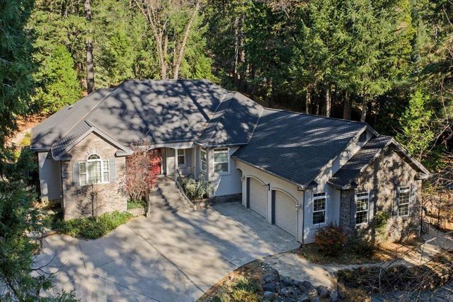 14622 Banner Lava Cap Rd, Nevada City, CA 95959