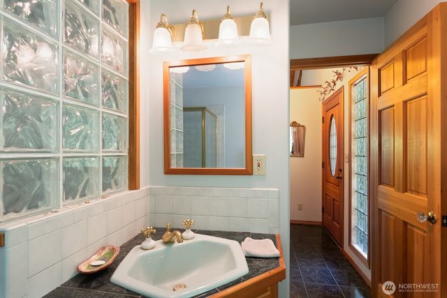 30831 NE 354th Avenue, Arlington, WA 98223