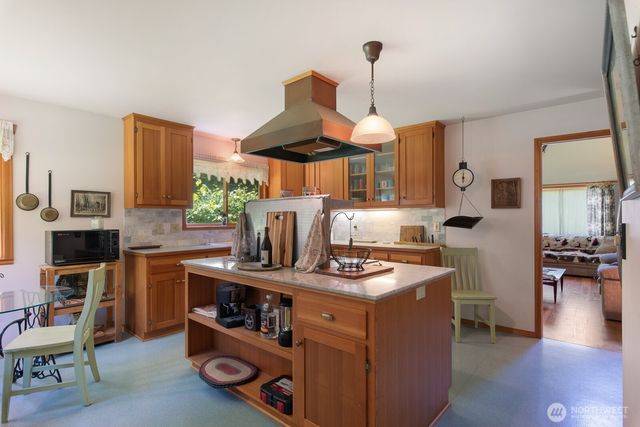 30831 NE 354th Avenue, Arlington, WA 98223