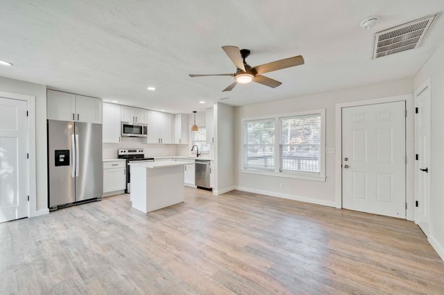 626 W Minota Street, Springfield, MO 65807