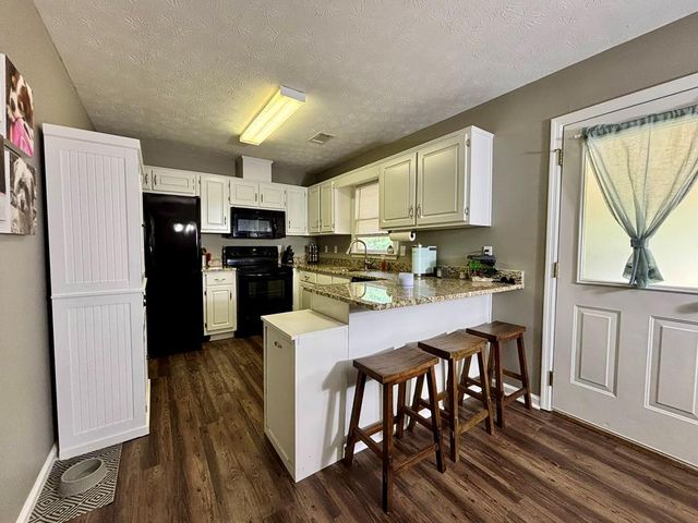 131 Lee Road 2059, Phenix City, AL 36870